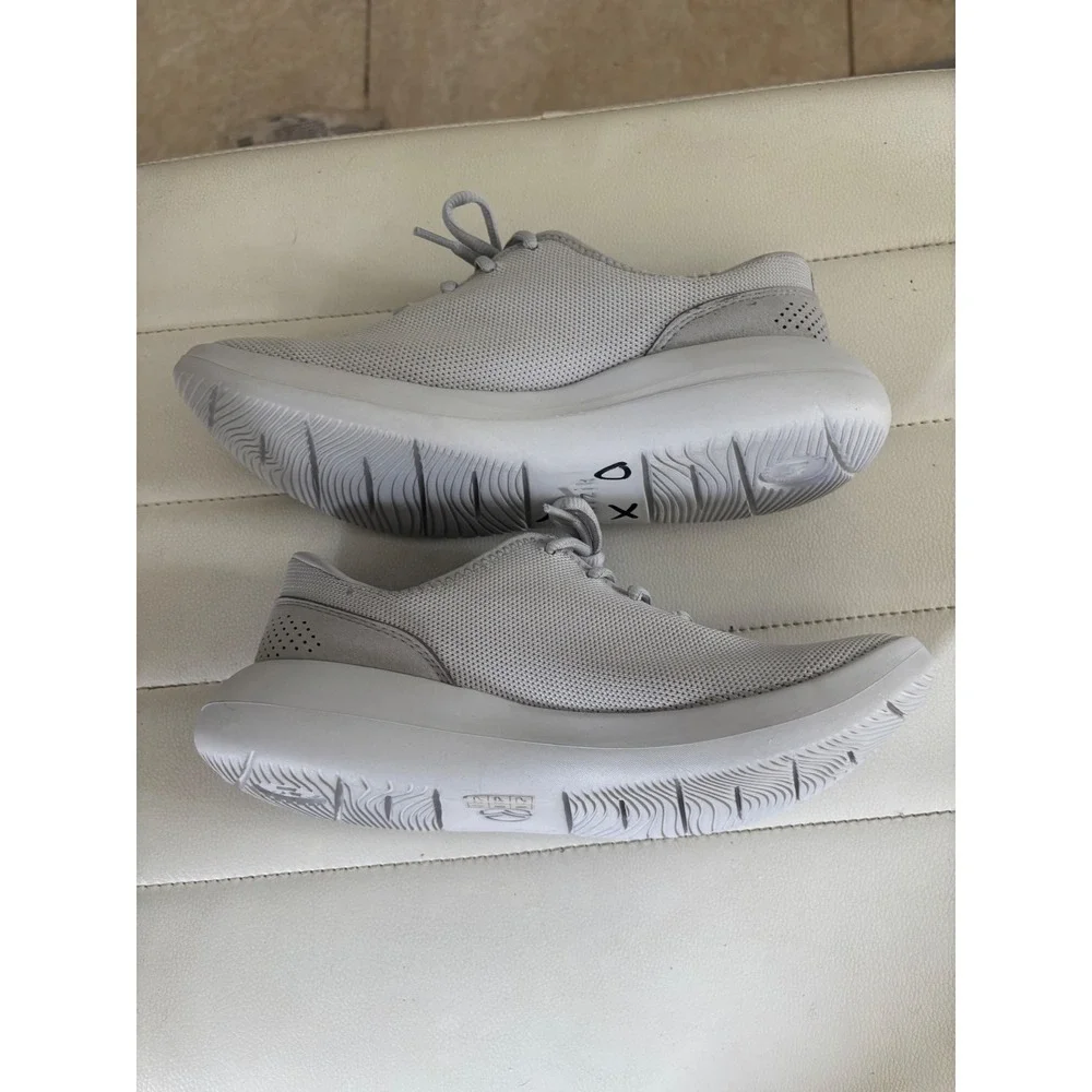 Kizik Lima Hands-Free Slip On Sneakers Light Grey Womens 7 Mens 5.5‎ B4VT